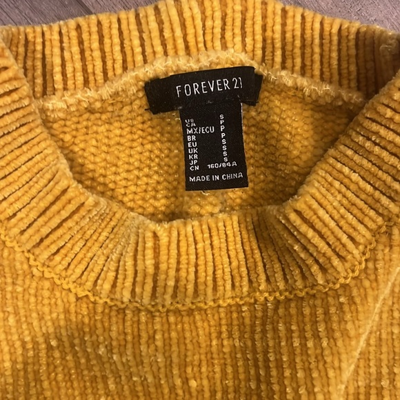 CUTE SWEATERS!!!! 3 size xs - Picture 3 of 7